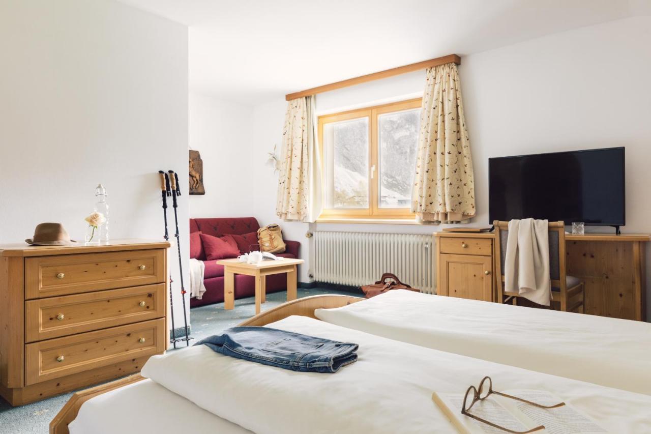 Hotel Jaegerhof Zams Buitenkant foto