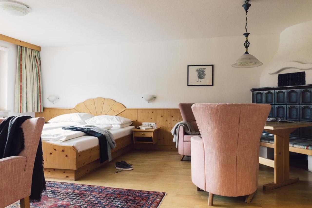 Hotel Jaegerhof Zams Buitenkant foto