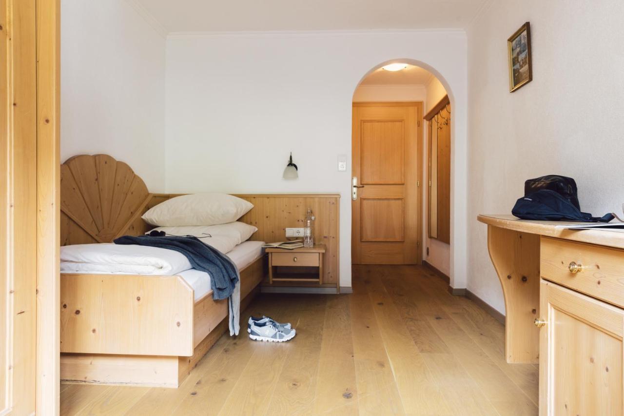 Hotel Jaegerhof Zams Buitenkant foto