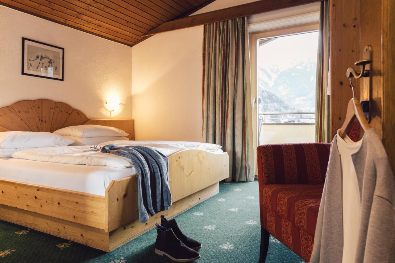 Hotel Jaegerhof Zams Buitenkant foto