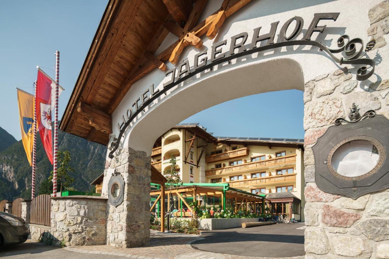 Hotel Jaegerhof Zams Buitenkant foto